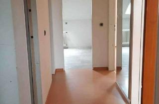 Wohnung kaufen in 73614 Schorndorf, Charmante 2-Zimmer-Dachgeschosswohnung im Stadtzentrum – Ideal für Singles und Paare!