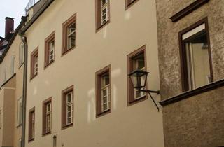 Wohnung mieten in Glockengasse 14, 93047 Innenstadt, Wohnen im Huber`sches Stiftungshaus mit Geschichte: 3 Zimmerwohnung im Denkmalobjekt