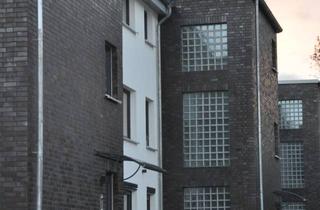 Wohnung mieten in Bei Der Flottbeker Mühle, 22607 Bahrenfeld, schicken, moderne 3-Zimmer-Wohnung mit Balkon und Einbauküche