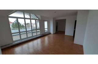 Wohnung mieten in Geschwister-Scholl-Ring, 82110 Germering, Schöne 2-Zimmer-Dachgeschosswohnung mit Balkon und Tiefgaragenstellplatz in zentraler Bestlage