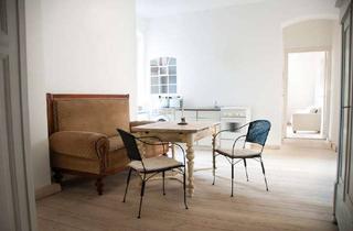 Wohnung mieten in Mauerpark, 10437 Prenzlauer Berg, Stilvoll möblierte 2-Zimmer Wohnung (Wohnküche und Schlafzimmer) am Mauerpark