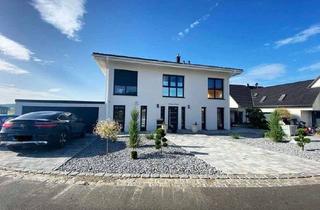 Villa kaufen in 96193 Wachenroth, Exklusive Stadtvilla mit Pool, Sauna und modernster Energietechnik