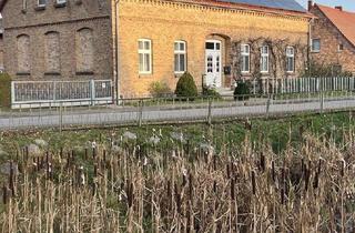 Haus kaufen in 17391 Medow, Haus in Ostseenähe, Alte Schule solides Backsteingebäude