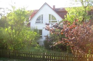 Wohnung mieten in Jenbacher Weg 62, 12209 Lichterfelde, Sonnige 3-Zimmer Dachgeschosswohnung in ruhiger Lage (Lichterfelde)