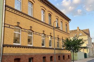 Wohnung mieten in Angerstraße, 04509 Delitzsch, Renovierte 2-Zimmer-Wohnung mit Terrasse & Garten in Toplage