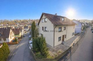 Haus kaufen in 75236 Kämpfelbach, ATIK: Freistehendes Zweifamilienhaus mit Anbau auf großem Grundstück