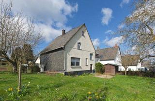 Einfamilienhaus kaufen in 56869 Mastershausen, Altbauliebe: Gut erhaltenes Haus mit Grünem-Daumen-Potential in Mastershausen