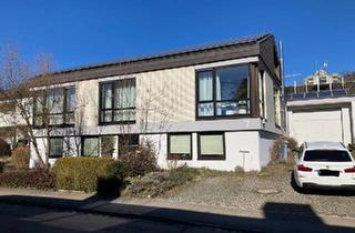 Haus kaufen in 78532 Tuttlingen, Tuttlingen - Kein Schloss, aber viel Raum für Individualität und Gestaltung