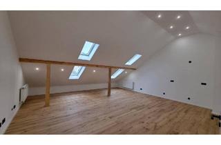 Wohnung kaufen in 93059 Regensburg, Regensburg - 2 Zimmer Eigentumswohnung im DG beim DEZ Wohnung kaufen