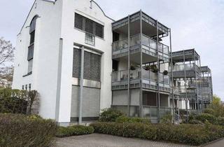 Wohnung kaufen in 63128 Dietzenbach, Wo Familienträume wahr werden: Exklusive Terrassenwohnung mit eigenem Garten in Steinberg
