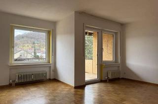 Wohnung kaufen in 73312 Geislingen, Helle und gut geschnittene 2-Zimmerwohnung mit Balkon und TG-Stellplatz zum Kauf gesucht?