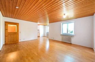 Wohnung kaufen in 82131 Gauting, Großzügiges Apartment mit Terrasse nahe der Würm.