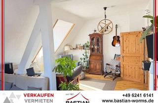 Wohnung kaufen in 68307 Sandhofen, Ganz oben, ganz Ihres: Gemütliche DG-Altbauwohnung mit 2 Ebenen & Loggia-Potenzial in Sandhofen