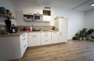 Wohnung kaufen in 96450 Coburg, Innenstadtlage: Eigentumswohnung inkl. zwei Tiefgaragenstellplätzen