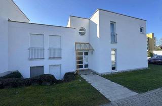 Wohnung kaufen in 66125 Saarbrücken, Charmantes 1-Zimmer-Apartment in schöner Wohnlage von Saarbrücken-Dudweiler