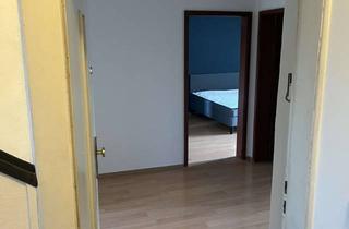 Wohnung mieten in Brandtsplatz, 50825 Neuehrenfeld, Helle 2-Zimmer Wohnung im 3. OG mit Balkon in Köln-Neuehrenfeld