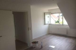 Wohnung mieten in 64560 Riedstadt, Helle 2-Zimmer Dachgeschosswohnung in Riedstadt-Goddelau
