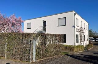 Wohnung mieten in Raiffeisenstr. 40, 53347 Alfter, Ansprechende 4-Zimmer-Wohnung im Gewerbegebiet Alfter-Witterschlick