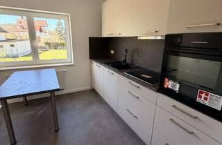 Wohnung mieten in Stadtilmer Straße 37, 99310 Arnstadt, Renovierte 4-Raum-Wohnung mit EBK u. Balkon 360 Grad Links hinterlegt!