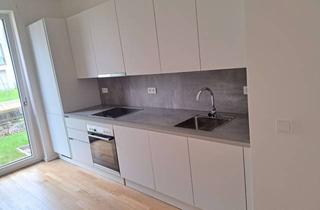 Wohnung mieten in Erich-Weinert-Straße 96, 10409 Prenzlauer Berg, Charmante 2-Zimmer Wohnung mit kleiner Terrasse im beliebten Prenzlauer Berg