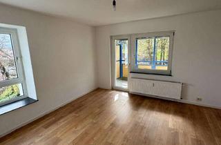 Wohnung mieten in Krummer Acker 10, 37671 Höxter, Gemütliche und renovierte 3 ZKB mit Balkon sucht neuen Mieter