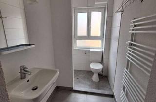 Wohnung mieten in Rodheimer Str. 96, 35398 Gießen, WG tauglich, helle unrenovierte 5 Zimmerwohnung mit Balkon