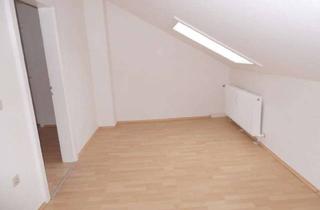 Wohnung mieten in 63741 Damm, Kleine Dachgeschosswohnung ohne Balkon
