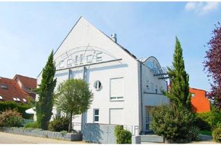 Wohnung mieten in Brunhildestraße 18, 68199 Neckarau, Wohnen am Weiher und Waldpark- Lichtdurchflutete Maisonette Wohnung mit Einbauküche und Terrasse