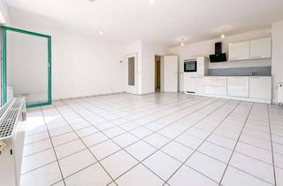 Wohnung mieten in Merseburger Straße 35b, 04435 Schkeuditz, Sonnige 2-RW mit Süd-Balkon* neue EBK* frisch renoviert* Bad mit Wanne & Dusche* PKW-SP* zentral*