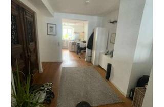 Wohnung mieten in Neustrasse 22, 54290 Innenstadt, Schicke 1-Zimmer Wohnung mit Balkon im 1. OG in Trier-Innenstadt