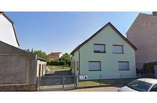 Haus kaufen in 04683 Naunhof, Liebevoll errichtetes Zweifamilienhaus zu verkaufen - super Möglichkeit für Invest oder Eigennutzung