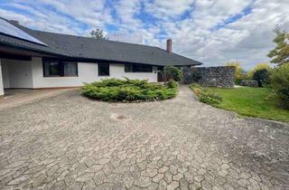 Villa kaufen in 91220 Schnaittach, Villa mit Charakter und Perspektive – Wohnen & Arbeiten am Schlossgarten