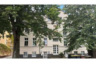 Gewerbeimmobilie kaufen in 18147 Gehlsdorf, Vielseitig nutzbare 3-Zimmer-Einheit mit Stellplatz in gefragter Lage