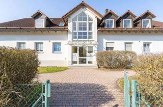 Wohnung kaufen in 85456 Wartenberg, Stilvolles Wohnen auf zwei Ebenen – charmante Maisonette mit Balkon & Garten - Bezugsfrei