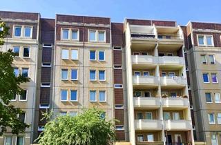 Sozialwohnungen mieten in Albertstr. 22, 01097 Innere Neustadt, 3-Zimmer-Wohnung mit Loggia in der Inneren Neustadt (WBS)