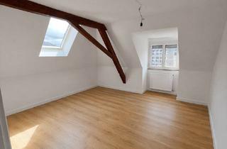 Wohnung mieten in Bismarckstraße, 79761 Waldshut-Tiengen, Erstbezug nach Renovierung – 2,5–3 Zi.-DG-Wohnung mit Wohnküche in Bahnhofsnähe (Waldshut)