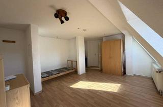 Wohnung mieten in Walther-Rathenau-Straße 69, 33602 Innenstadt, 1-Zimmer-Apartment im 4. OG in zentraler Lage; leicht möbliert