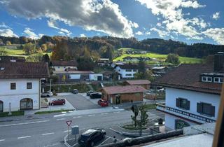 Wohnung mieten in Rohrdorfer Straße 4a, 83101 Rohrdorf, Helle & moderne 2-Zimmer-Dachgeschosswohnung mit Einbauküche und Stellplatzoption in Rohrdorf
