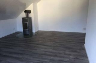 Wohnung mieten in Am Dreispitz 17, 63741 Leider, Gepflegte 4-Zimmer Dachgeschosswohnung in Leider