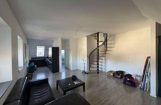 Wohnung mieten in 58739 Wickede, Moderne Maisonette-Wohnung mit Garten, Terrasse und Balkon in Wickede (Ruhr)