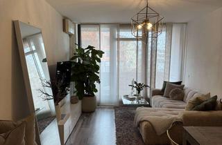 Wohnung mieten in Düsseldorferstraße 98, 40667 Meerbusch, Stilvolle 3-Zimmer-Wohnung mit Designer-Flair, 2 Balkonen, Klimaanlage, Fußbodenheizung & Tiefgarage