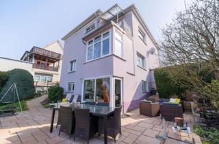 Villa kaufen in 55543 Bad Kreuznach, Wo Stil, Ruhe und Gefühl zusammenkommen – Bauhaus-Villa, herzlich willkommen