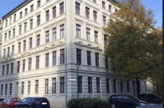 Wohnung kaufen in 39112 Magdeburg, Magdeburg - Schöne 2-Raum-Dachgeschosswohnung in Magdeburg (vermietet)