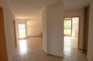 Wohnung kaufen in Ob Dem Dorf, 79379 Müllheim, Vermietete 3-Zimmer Dachgeschosswohnung in Müllheim-Hügelheim in gefragter Lage