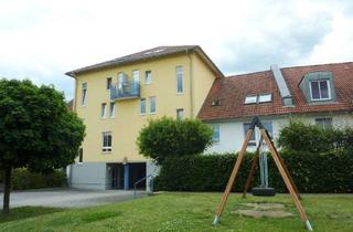 Wohnung kaufen in 16761 Hennigsdorf, Attraktive Kapitalanlage in Bestlage: Hochwertige 4-Zimmer-Maisonette mit 2 Balkonen & TG-Stellplatz