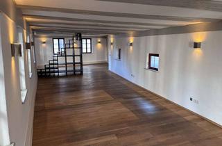 Wohnung mieten in Königstraße 17, 90762 Fürth, Besonderes Wohnen im sanierten Altbau - für Single oder Pärchen - Fürth Altstadt