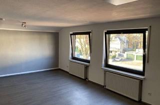 Wohnung mieten in 49716 Meppen, Gepflegte 2-Zimmer-Dachgeschosswohnung mit Einbauküche in Meppen