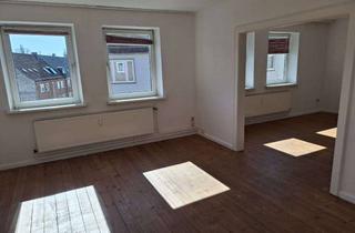 Wohnung mieten in Klosterstraße 39, 24534 Innenstadt, Helle 2-3-Zimmerwohnung unweit der Innenstadt von Neumünster