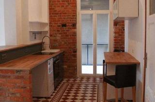 Wohnung mieten in 30161 Oststadt, Stilvolle Altbauwohnung mit modernem Komfort und großzügigem Balkon