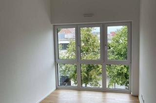 Wohnung mieten in Kuchenreutertraße, 93059 Steinweg, Exklusive 2-Zimmer-DG-Wohnung mit Einbauküche in Regensburg / Steinweg